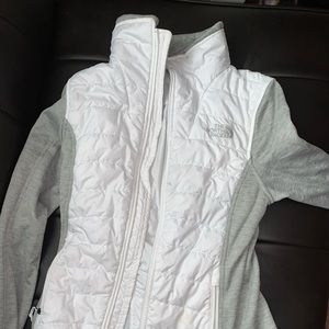 Woman’s North Face Fleece.
